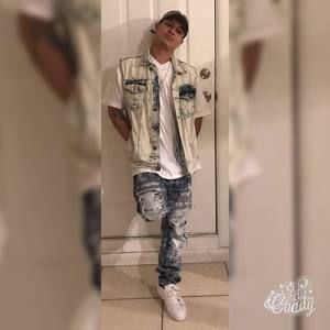 Meet your Posher, Emmanuel